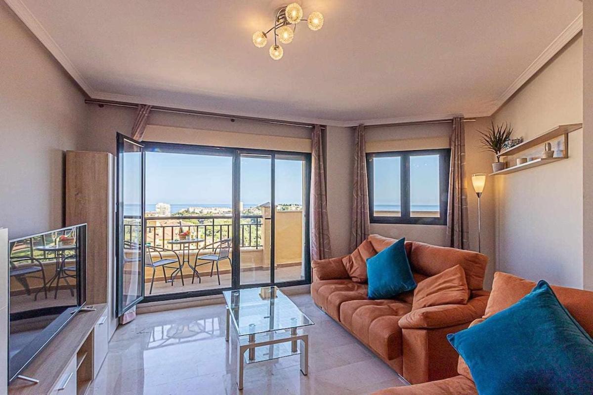 797 Holiday Rentals - Moderno Piso Para 5 Con Hermosas Vistas Benalmádena Εξωτερικό φωτογραφία